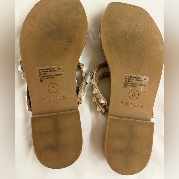 Steve Madden Brown Sandals with Silver Studs - Picture 5 of 5